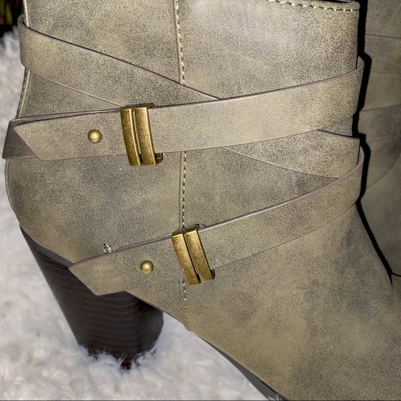 🚨“Booties Charlotte Russe rusted army green”🚨 - Picture 6 of 8